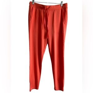 NWT Lou & Grey Signaturesoft Sweatpants in Coral - Medium